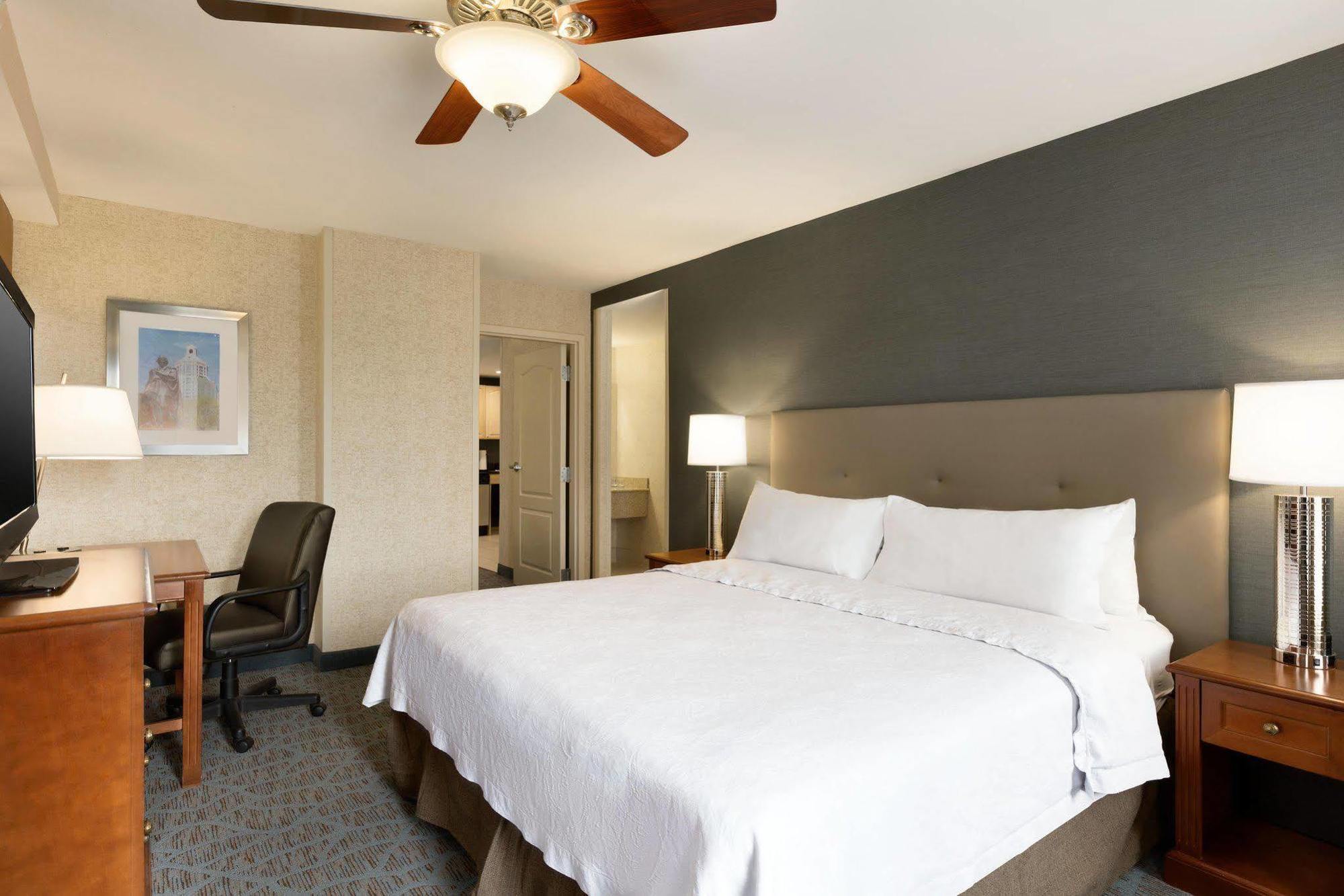 Homewood Suites By Hilton Hartford Downtown Exterior foto